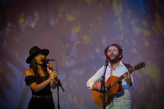 Camille Bénâtre duo émission On Track